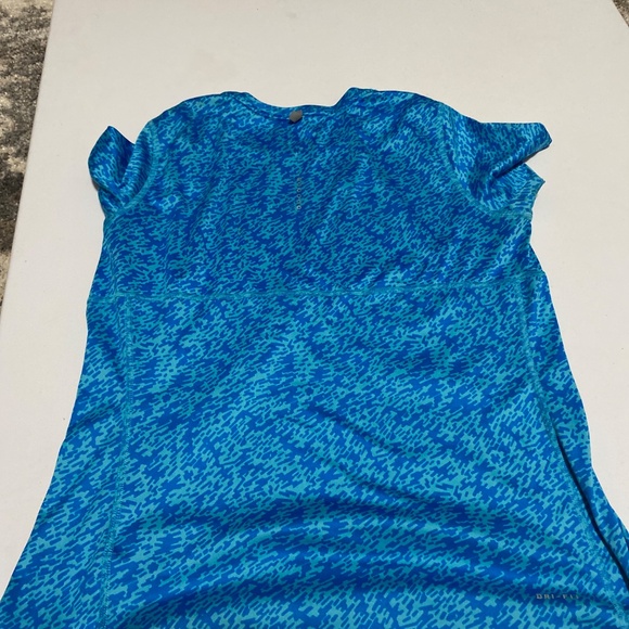 Nike Dri Fit womens short sleeve running shirt blue medium 100% polyester - Picture 4 of 7